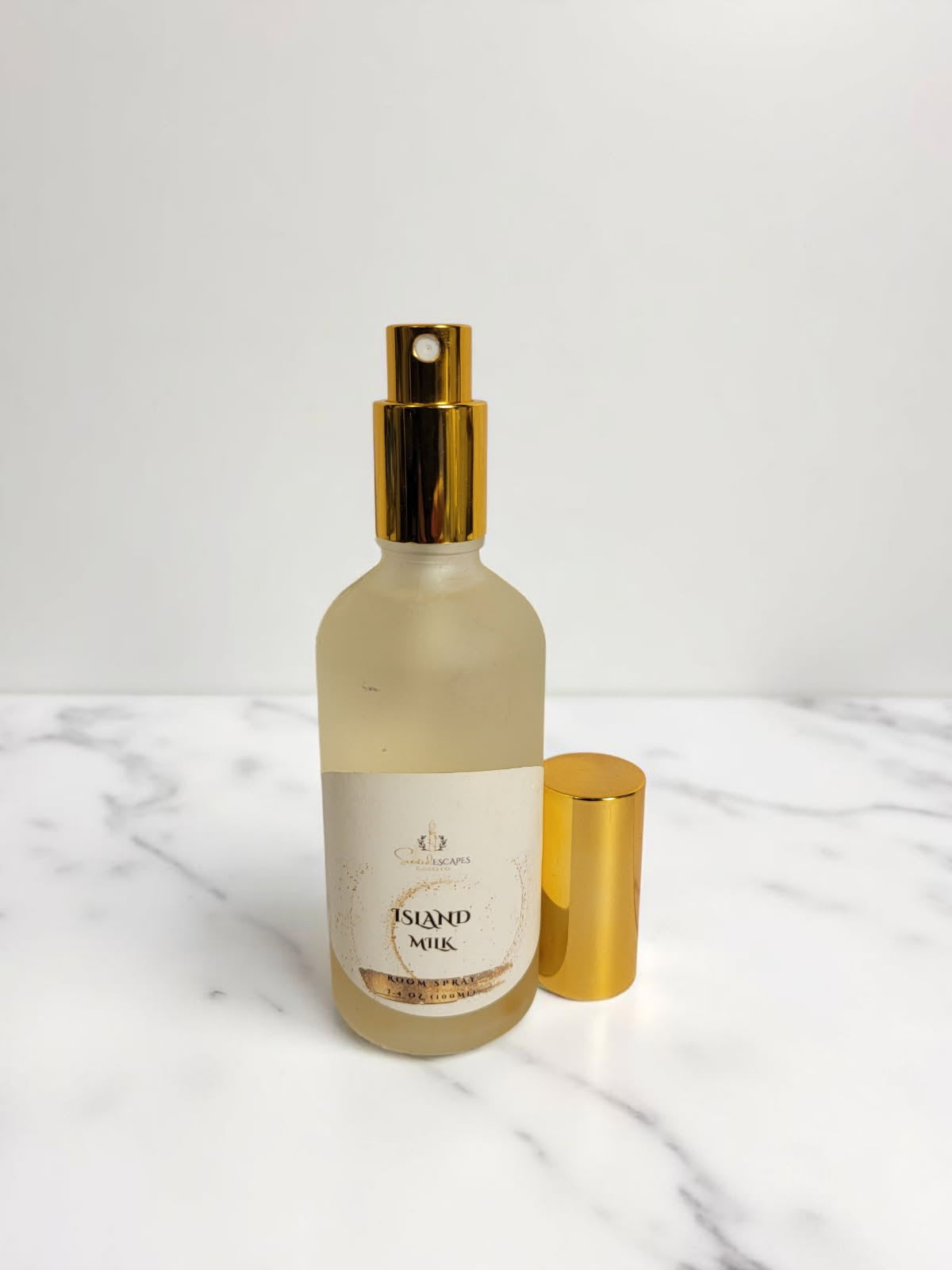 Island Milk Room Spray